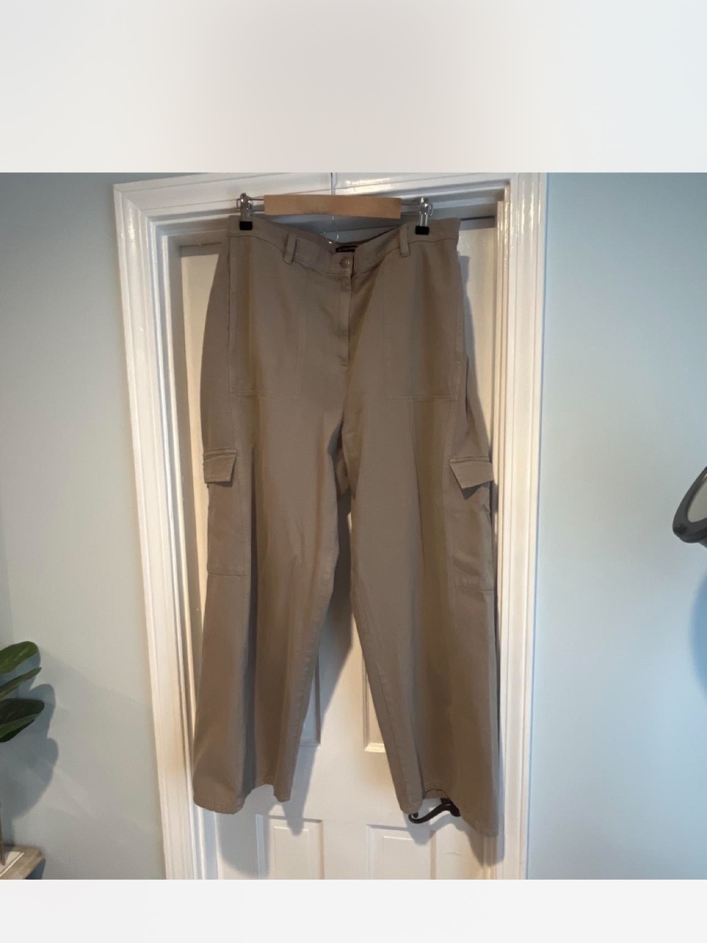 Eileen Fisher Wide-Leg Cargo Trousers in Khaki